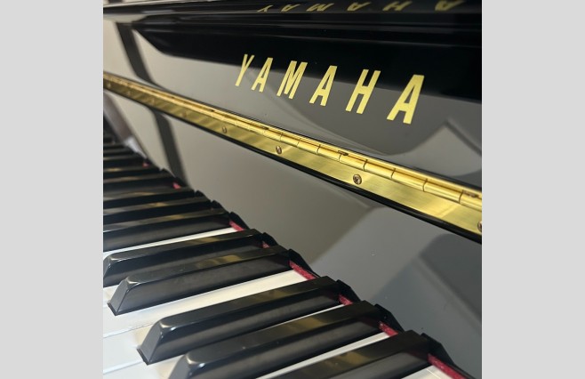 Yamaha Polished Ebony B1 Upright Piano, Used - All Inclusive Premium Package (SN:J29250564) - Image 6